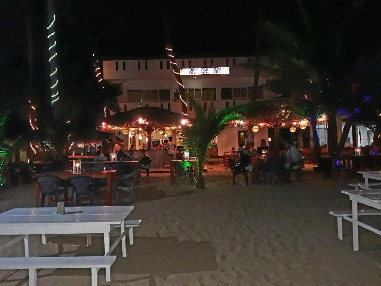 Copacabana Beach Hotel ヒッカドゥワ エクステリア 写真
